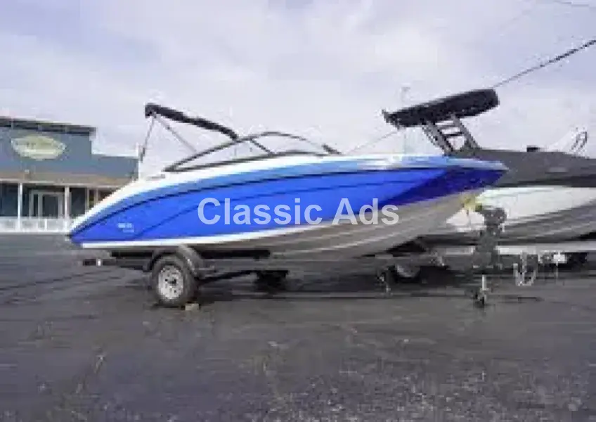 Yamaha Speed Boat