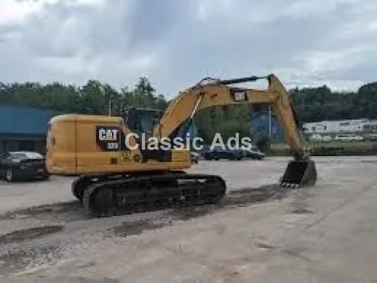 CAT Excavator 320 - Image 1