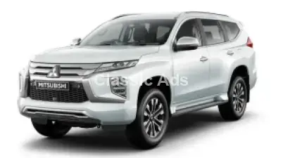 Mitsubishi Montero 2021